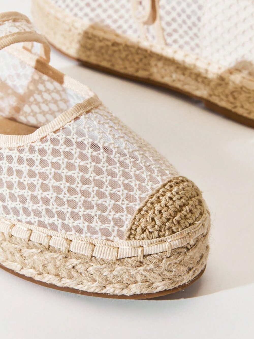 Elegant Women's Mesh Round Toe Mary Jane Espadrilles - Picture 5 of 7